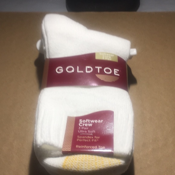 Gold Toe Accessories - Goldtoe Women’s Softwear Crew Socks (3 Pairs) Shoe size 6-9